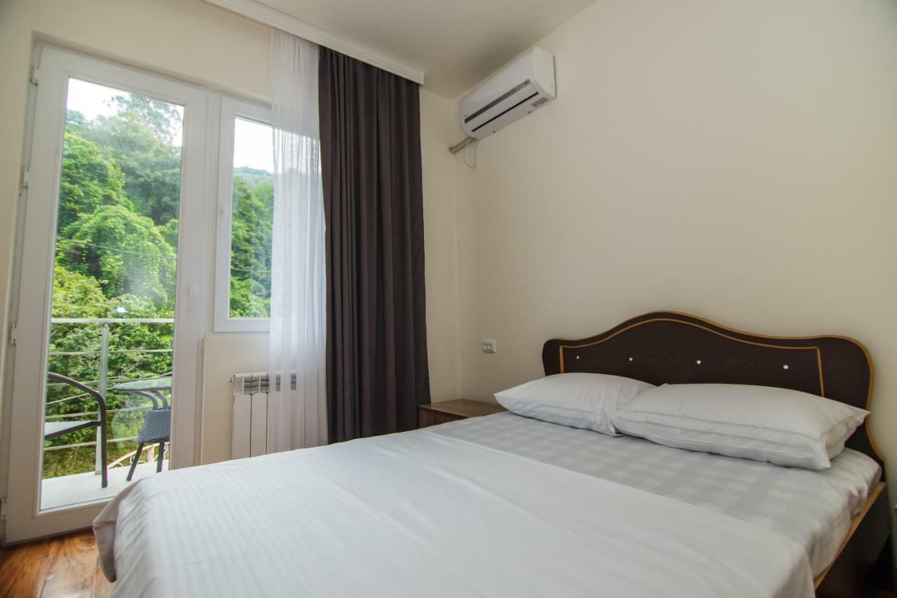 Hotel Ararat Gonio Exterior photo